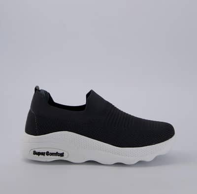 Slip-on athletic shoesDark gray knitted sneakers