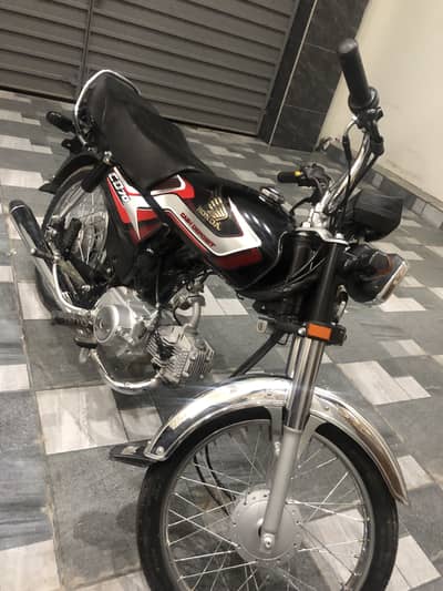Honda cd 70 2025 model black