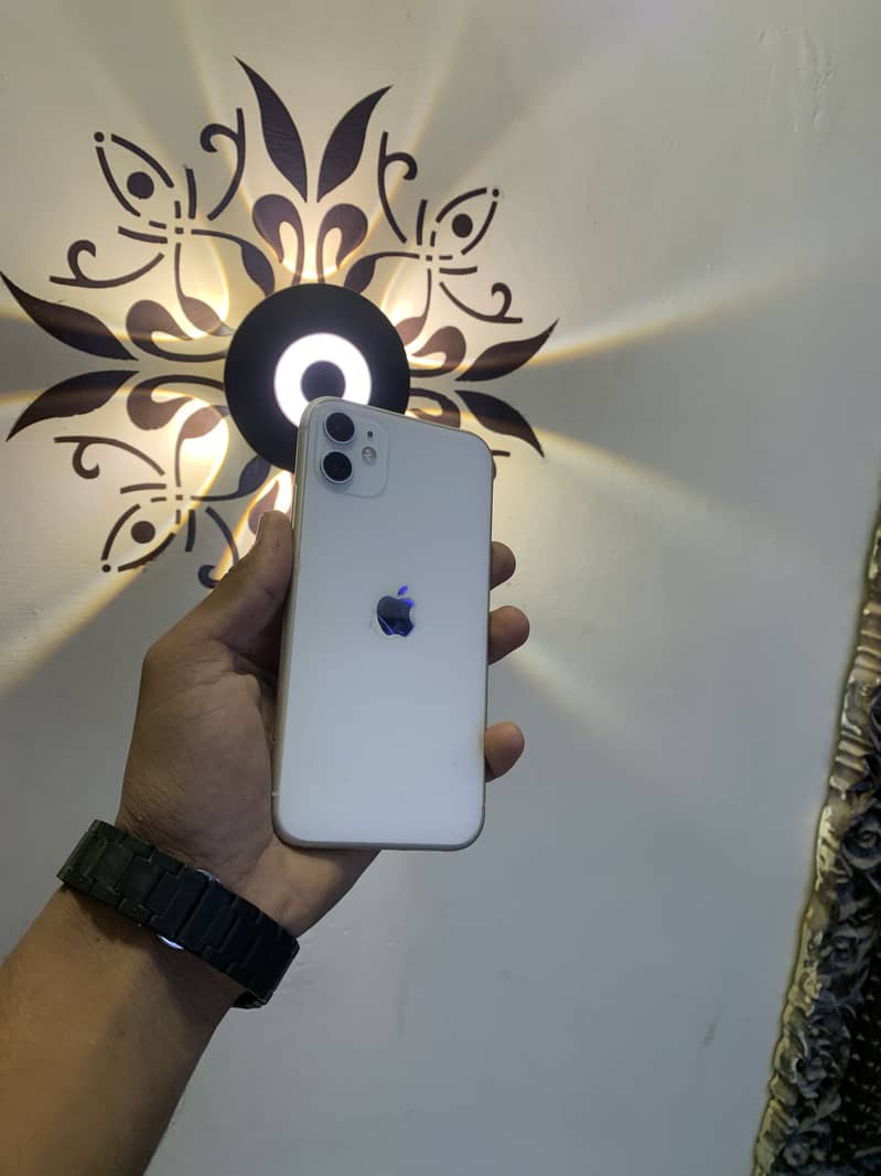 Apple iPhone 11 1