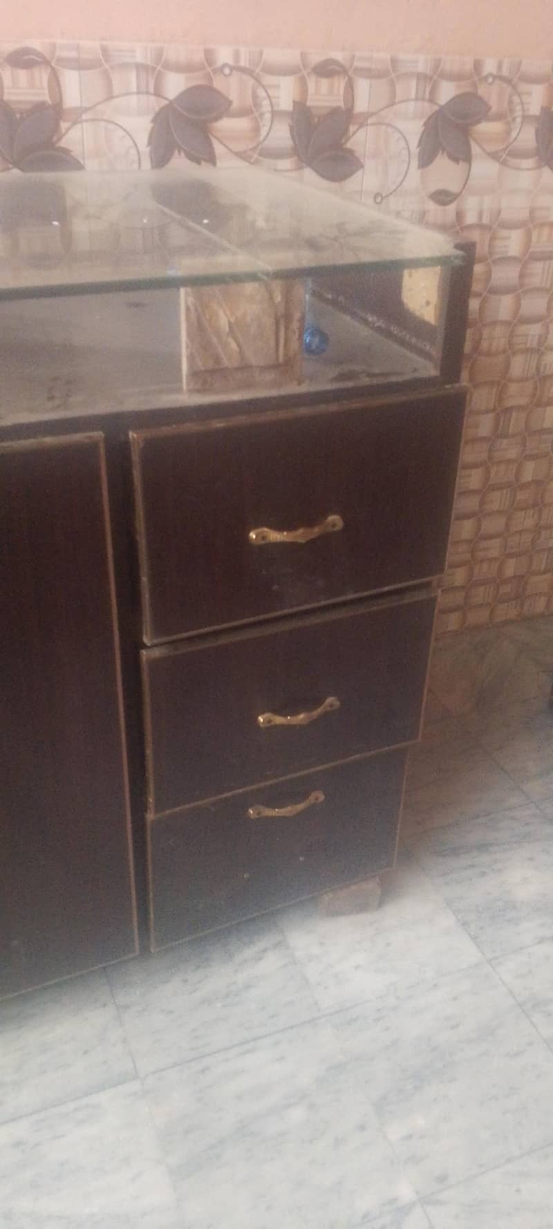 shop table 2