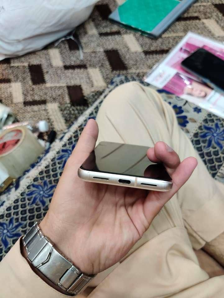 Google Pixel 8 9