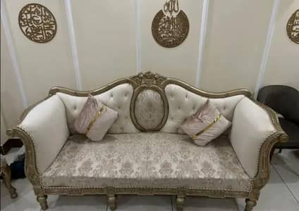 SEVEN SEATER SOFA WITH CENTER TABLE