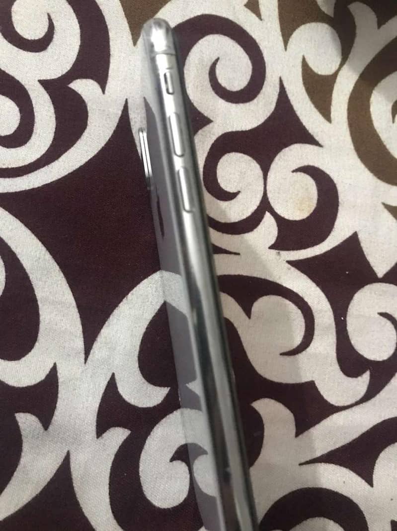 Apple iPhone X 2