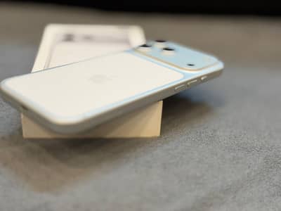 Apple iPhone 17 Pro Max 256GB Silver PTA Approved Complete Box