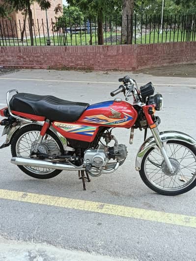 Honda70 used but Neat and clean original condition