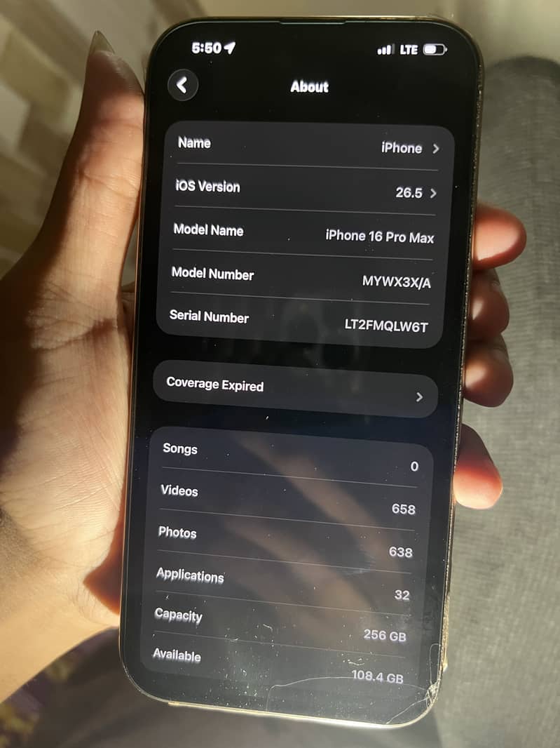 Apple iPhone 16 Pro Max 2