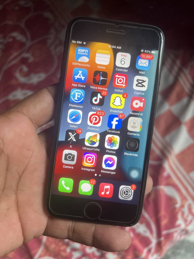 Apple iPhone 7 4