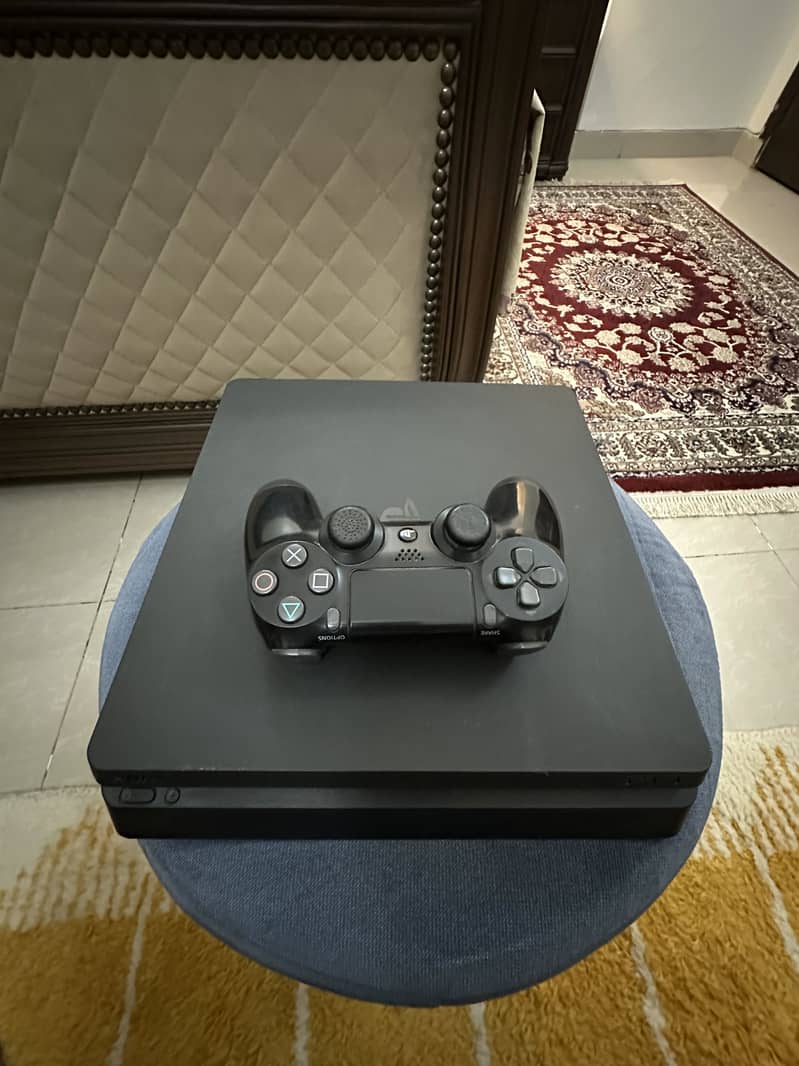 Sony PS 4 Sony with one controller 1