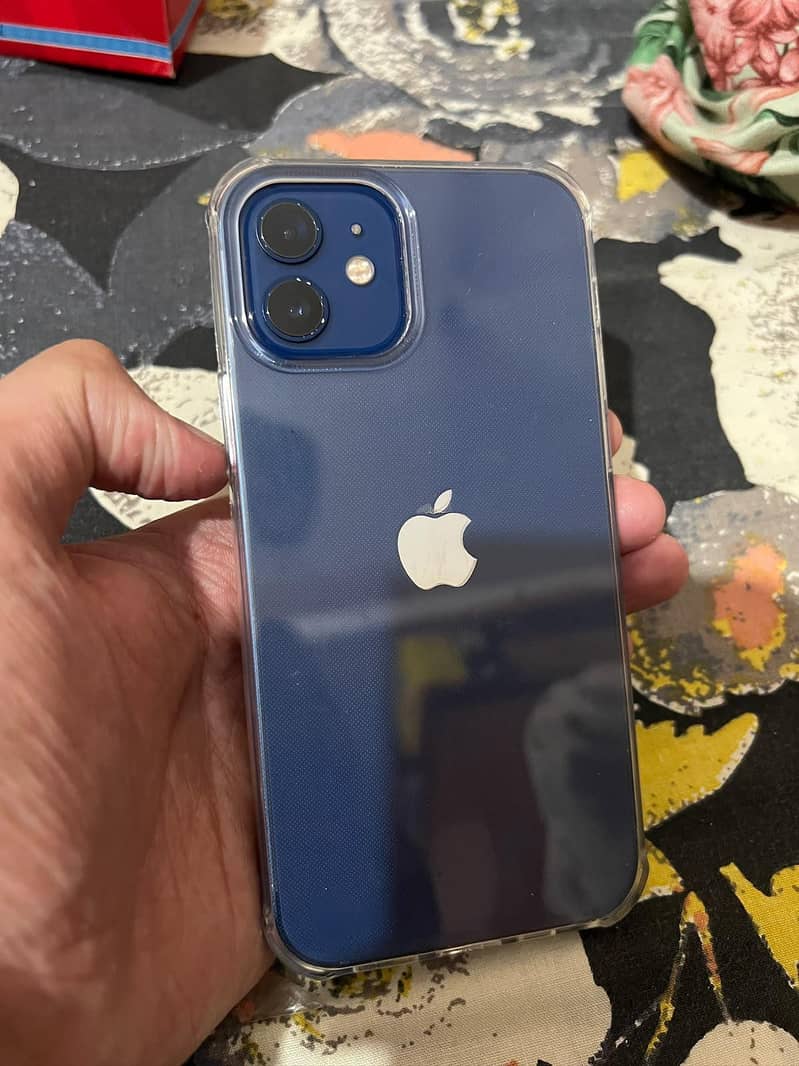 Apple iPhone 12 6