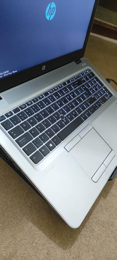 hp full Screen Laptop | i5 6th with ssd