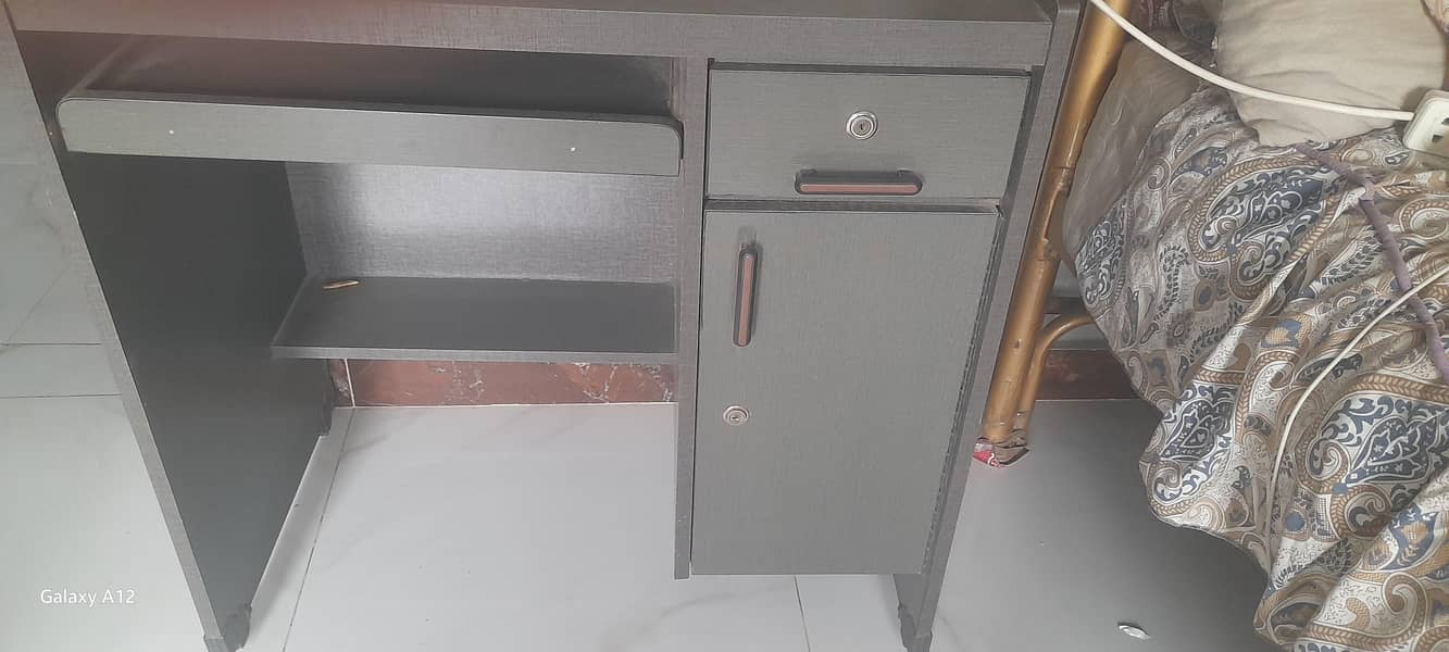 Customized Computer Table, Study Book Shelf Table, Excellent Condition 0