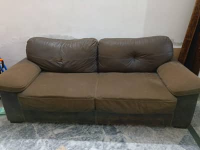 Sofa set available for sale only serious buyer contact on WhatsApp