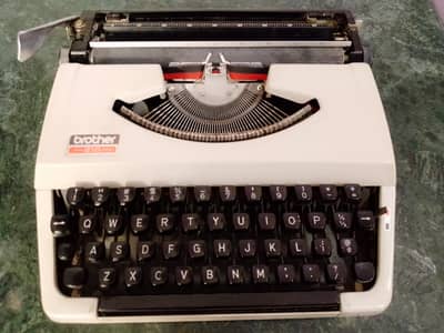 Brother 210 typewriter, Nagoya, Japan, K 53566957