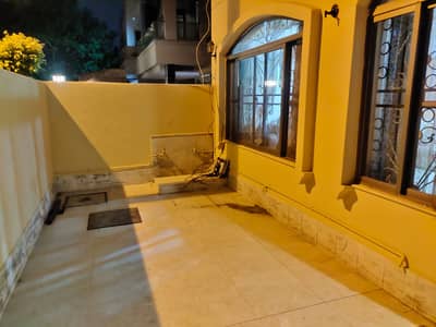 10 Marla Used House For Sale In Takbeer Block Sector B Block Bahria Town Lahore