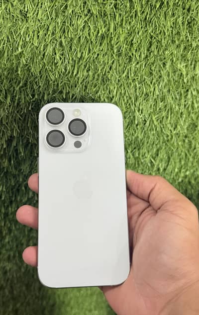 Apple iPhone 16 Pro