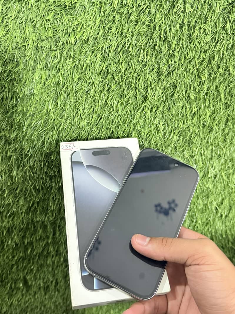 Apple iPhone 16 Pro 7