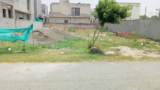Plot No-585 Block B - 1 Kanal Plot On Top Location of Phase 6 DHA Lahore For Urgent Sale