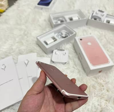 Apple iPhone 7 128 GB PTA approved 03288752882 my WhatsApp number