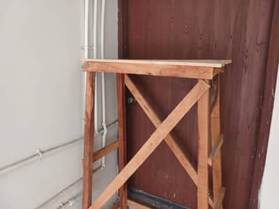 5ft tall wooden stool made of lightweight high quality wood