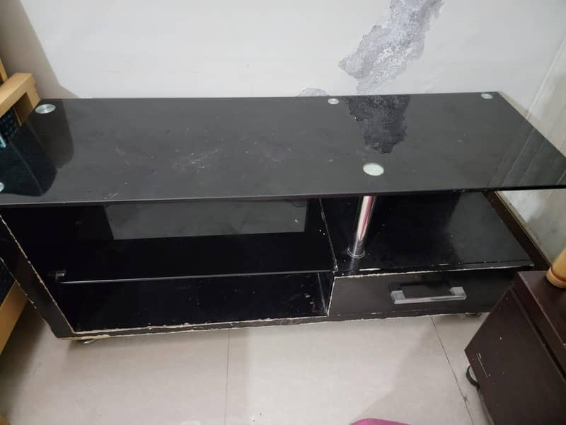 led tables 1