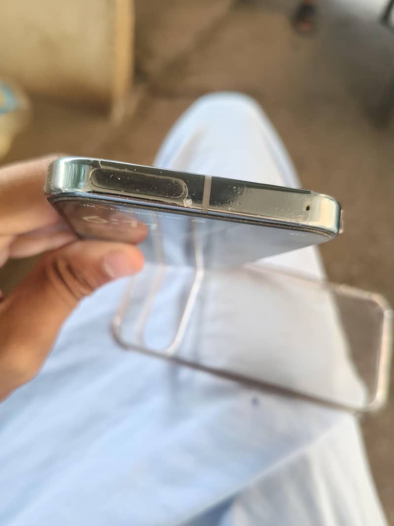 Google Pixel 9 Pro 2