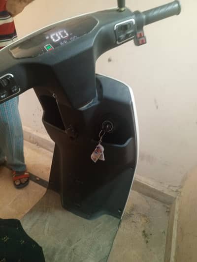 yj furniture electric Scooty cruise