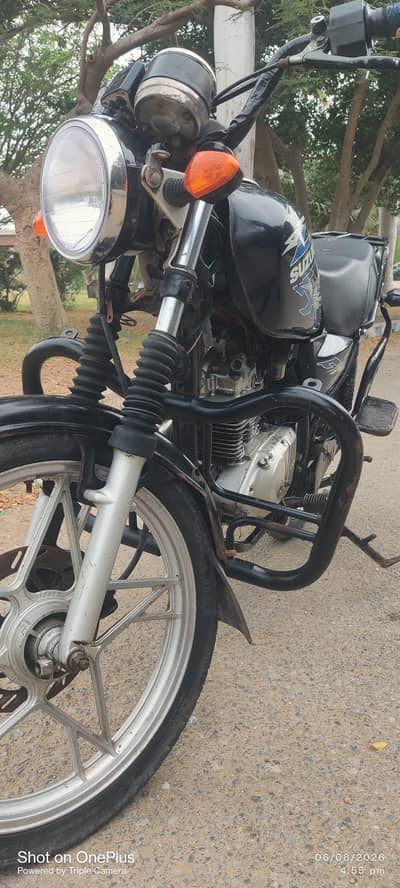 SUZUKI GS 150