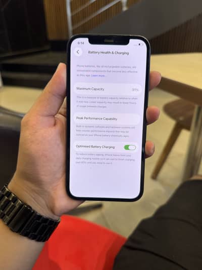 Apple iPhone 12