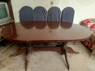 6 chairs and 1 table