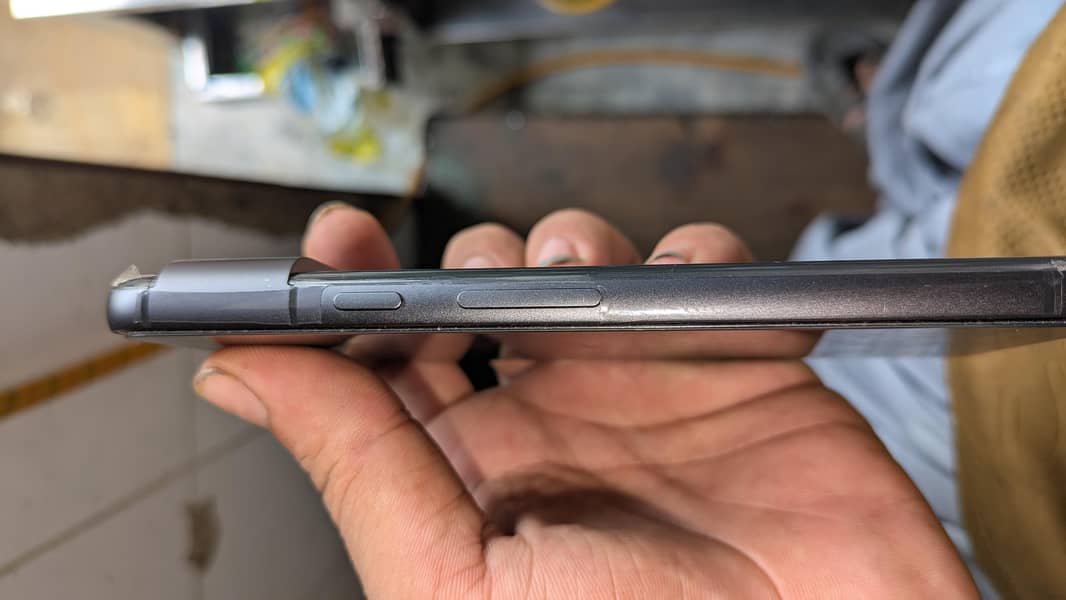Google Pixel 8 3