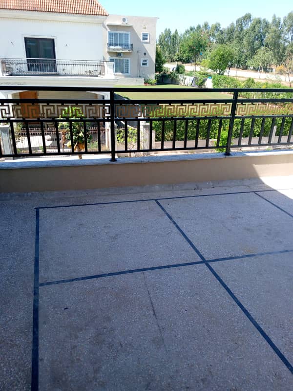 Upper Portion For Rent 5