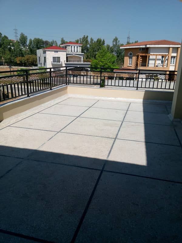 Upper Portion For Rent 6
