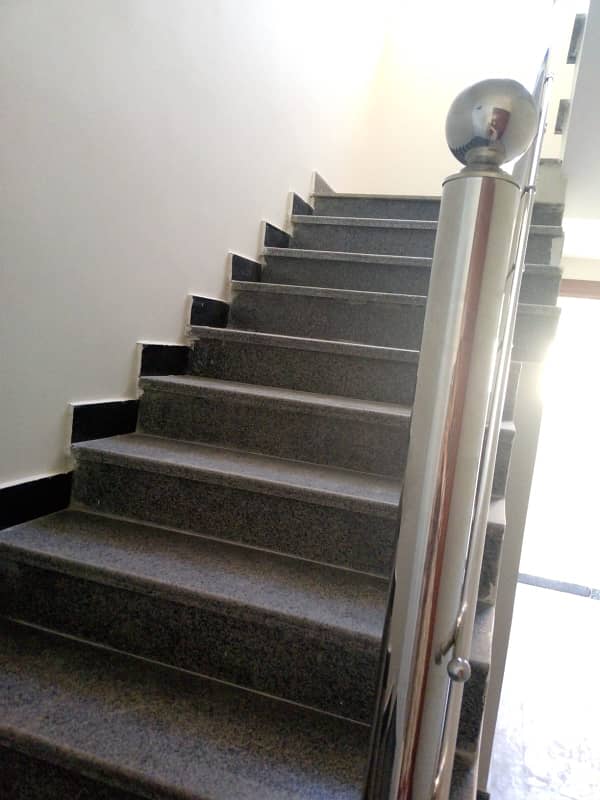 Upper Portion For Rent 7