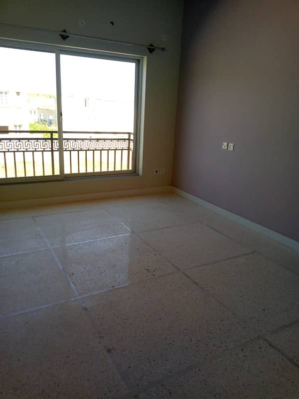 Upper Portion For Rent 12