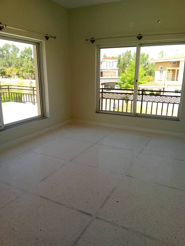 Upper Portion For Rent 14