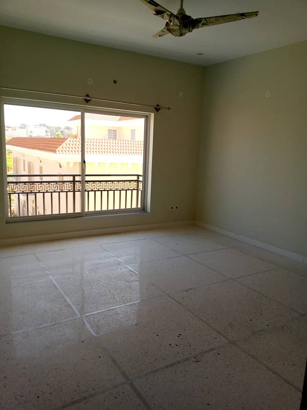 Upper Portion For Rent 18