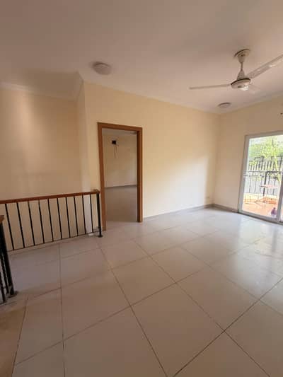 25 MARLA HOUSE FOR RENT 5 BEDROOM WITH ATTACHED BATH