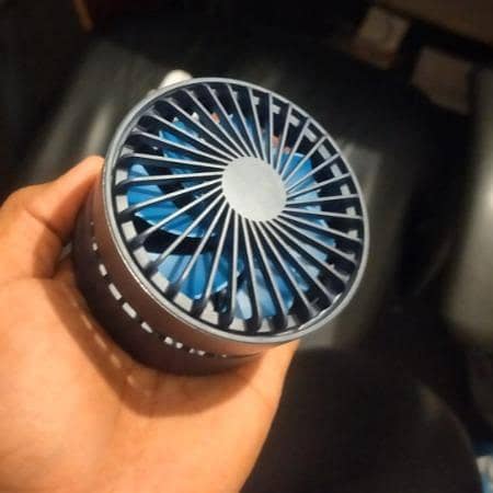 Mini USB Desk Fan with 3 Settings and 180° Rotation – UK Import (Model C495)