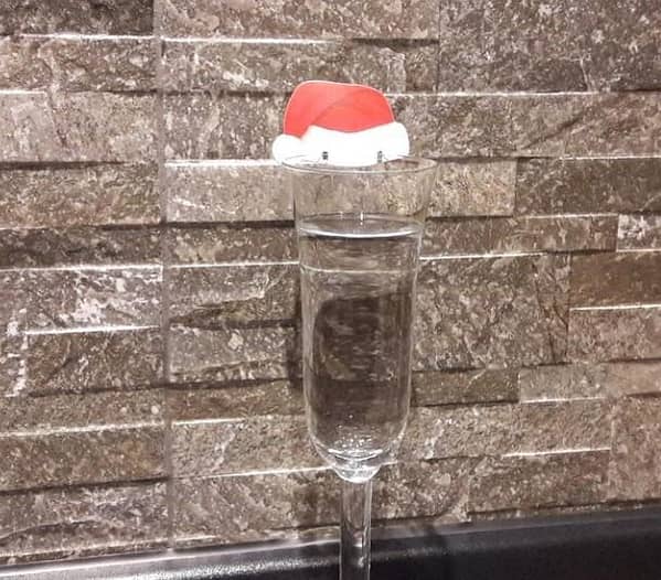 Christmas Hats, Glass Decorations, Santa Claus Advent Set – 10pcs with Name Tags and Glass Markers