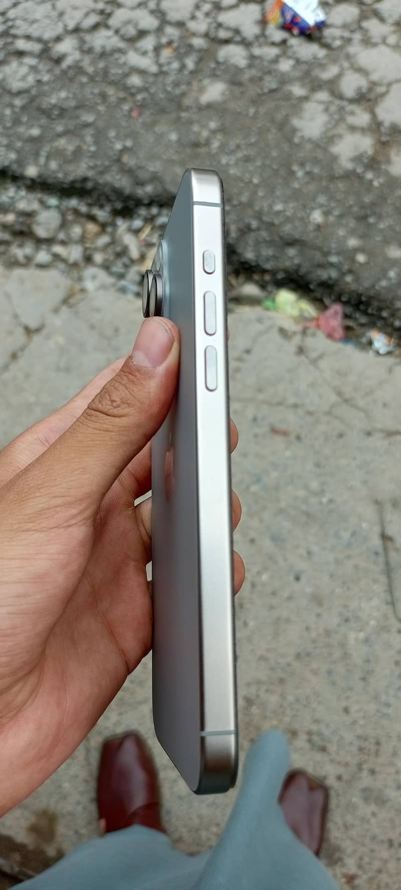 Apple iPhone 15 Pro Max 3