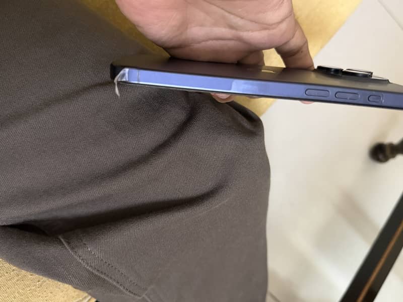 Apple iPhone 15 plus 3