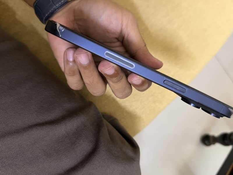Apple iPhone 15 plus 5