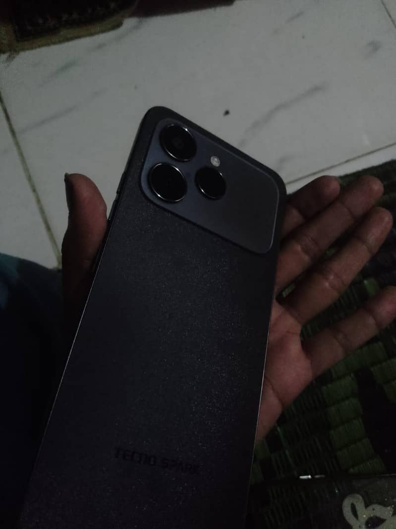 Tecno CAMON 40 3