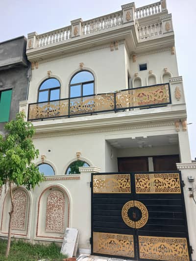 Pak Lane city