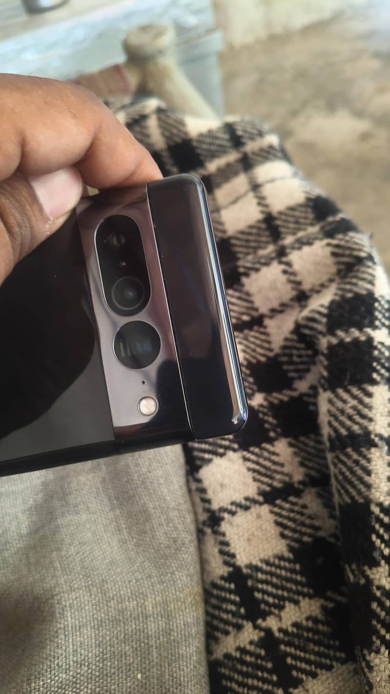 Google Pixel 7 Pro 12+128 android version 17 physical plus E sim 4