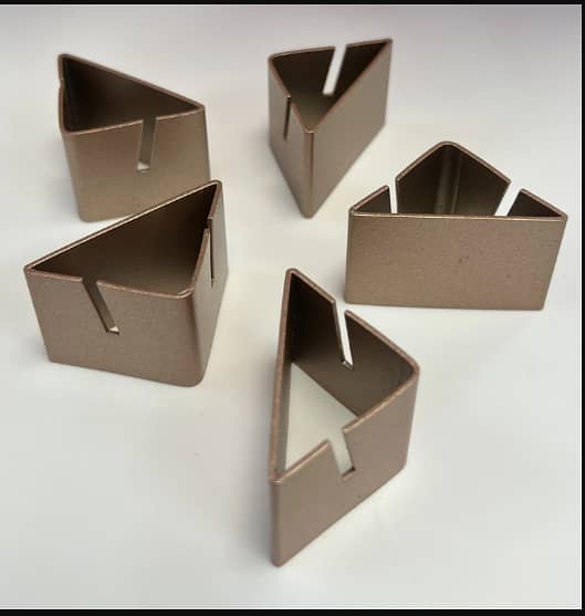 Champagne Gold Metal Triangle Place Card Holders with Paper Cards, 5-Pack (Lot of 4). . .