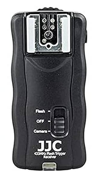 JJC JF-U2 433Mhz Wireless 30m Remote Trigger for Camera and Flashgun - incl. 1 x transmitter & 2 x receiver C A1151uk import C A1151