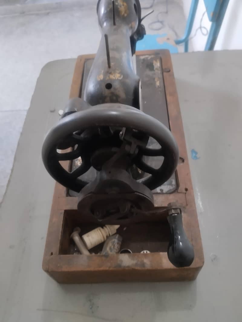 sewing machine 0