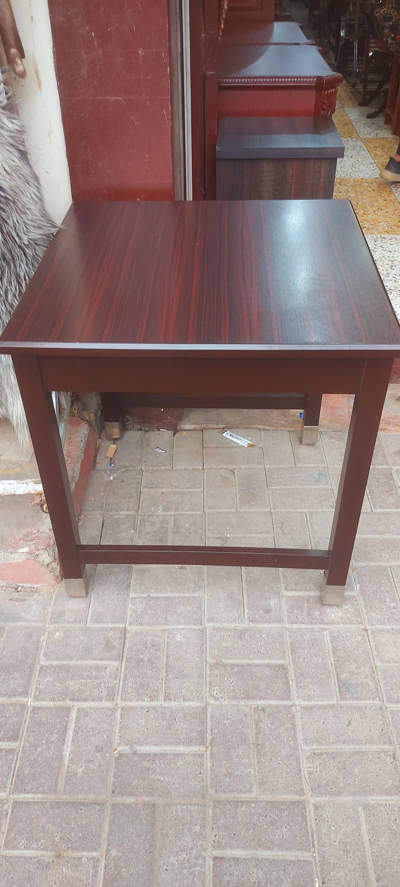 table for lunch 0