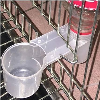 Plastic Water Bottle Bird Drinker Feeder Cup Chicken Pigeons Feeder Trough Animal Feeding Accessories B R5136